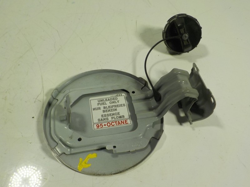 Recambio de tapa combustible para mitsubishi space star (a00) 1.2 referencia OEM IAM 5940A195  1711A014