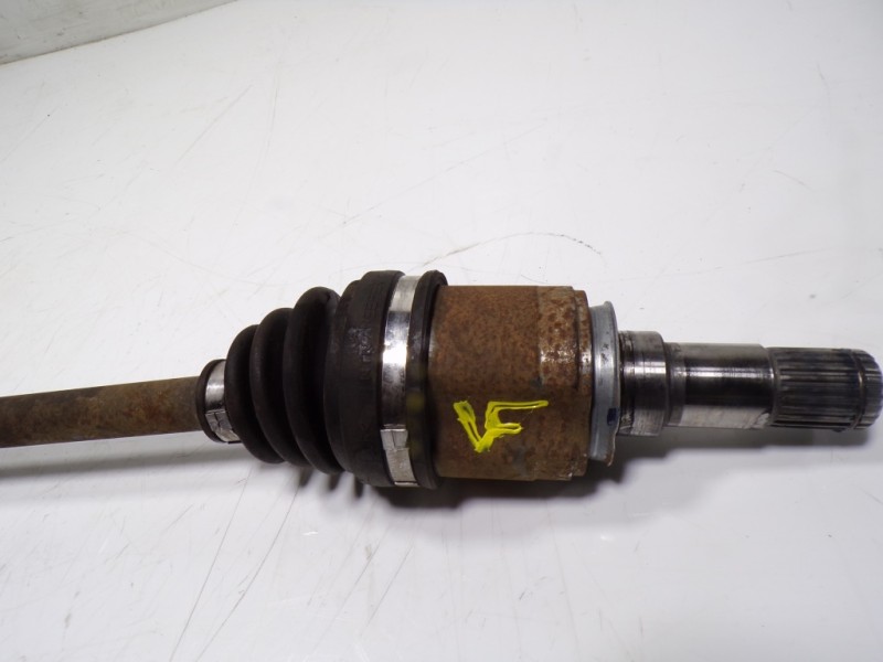 Recambio de transmision izquierda para mitsubishi space star (a00) 1.2 referencia OEM IAM 3815A427  