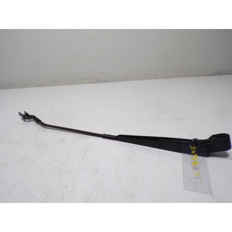 Recambio de brazo limpia trasero para opel insignia grand sport 1.6 cdti dpf referencia OEM IAM 13475092  