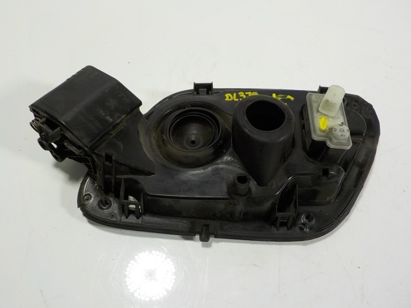 Recambio de tapa combustible para peugeot 508 sw 1.5 blue-hdi fap referencia OEM IAM 9819640780 9813390180 9813390180