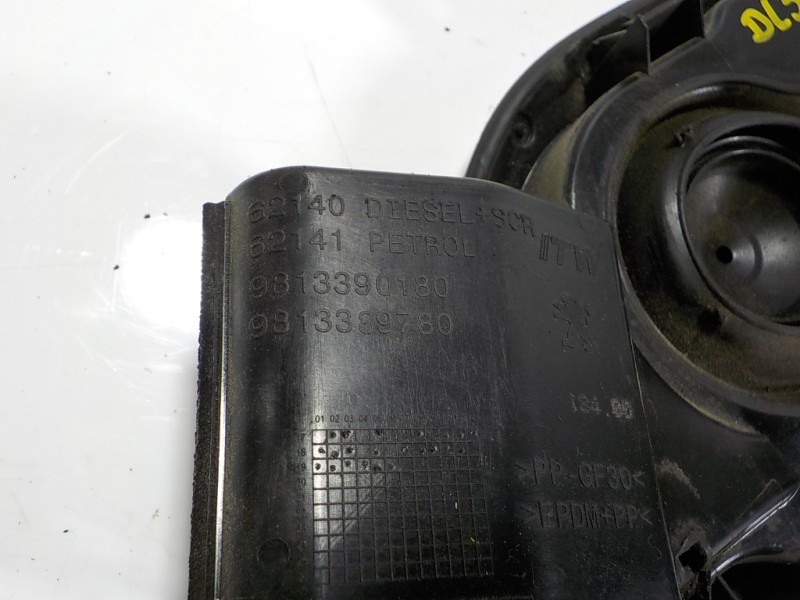 Recambio de tapa combustible para peugeot 508 sw 1.5 blue-hdi fap referencia OEM IAM 9819640780 9813390180 9813390180