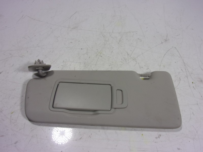 Recambio de parasol izquierdo para renault megane iv berlina 5p 1.3 tce cat referencia OEM IAM 964019396R  