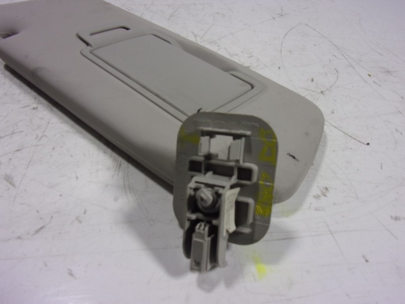 Recambio de parasol izquierdo para renault megane iv berlina 5p 1.3 tce cat referencia OEM IAM 964019396R  