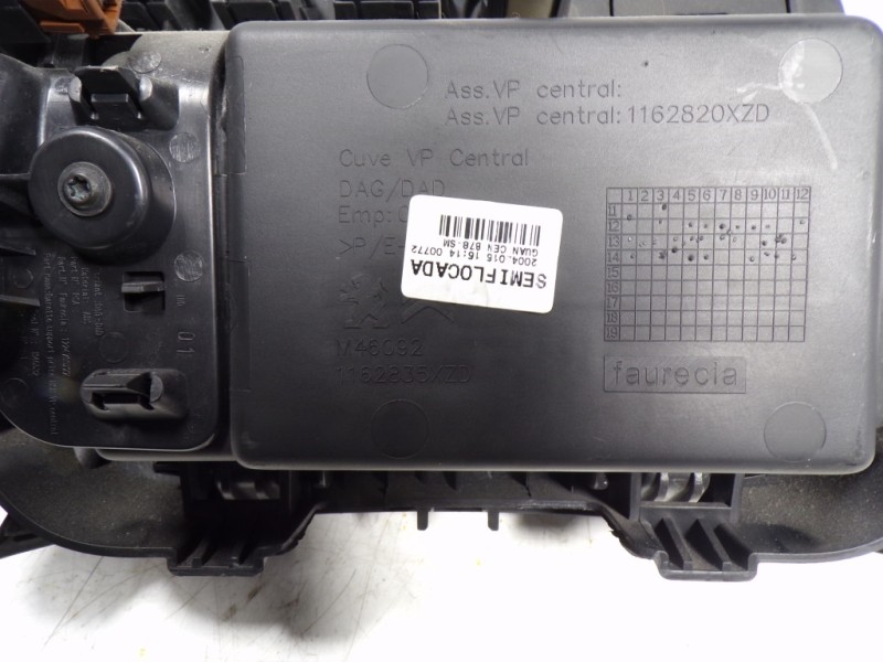 Recambio de guantera para citroën c4 picasso 1.6 hdi fap referencia OEM IAM 1609671380 1162820XZD M46092