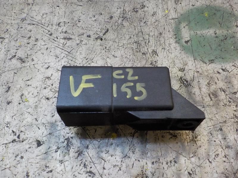 Recambio de caja precalentamiento para volkswagen golf v berlina (1k1) 1.9 tdi referencia OEM IAM 038907281D  