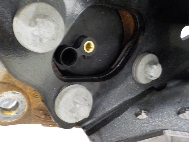 Recambio de puente trasero para renault megane iv berlina 5p 1.3 tce cat referencia OEM IAM 555012262R  