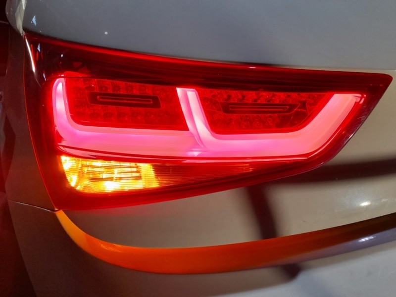 Recambio de piloto trasero izquierdo interior para audi a1 (8x) 1.6 tdi referencia OEM IAM 8X0945095  