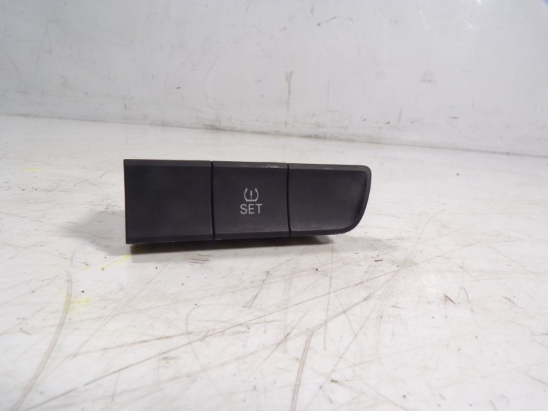 Recambio de modulo electronico para audi a1 (8x) 1.6 tdi referencia OEM IAM 8X0959674B 8X0959674B 