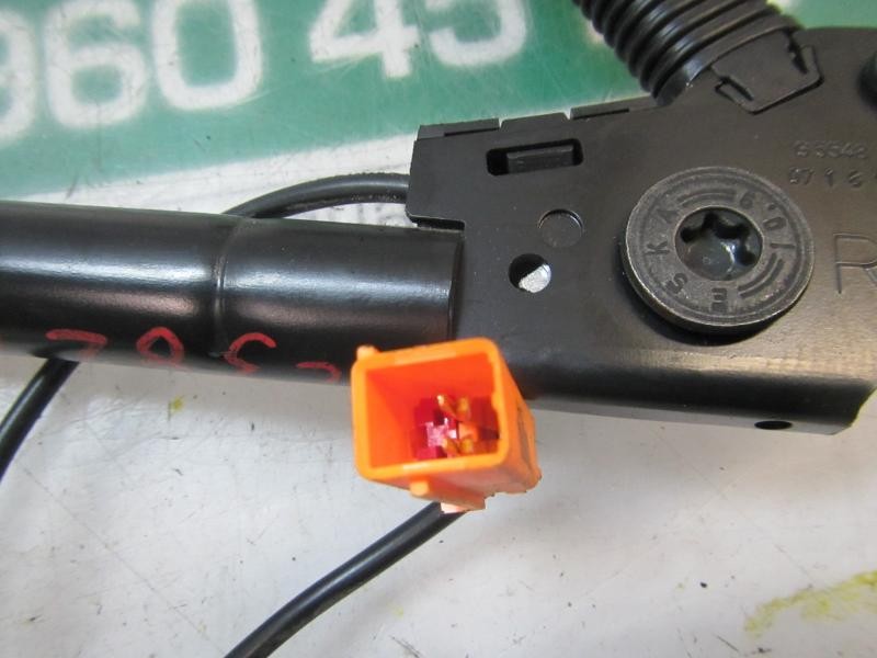 Recambio de pretensor airbag derecho para ford fiesta (cbk) trend referencia OEM IAM   