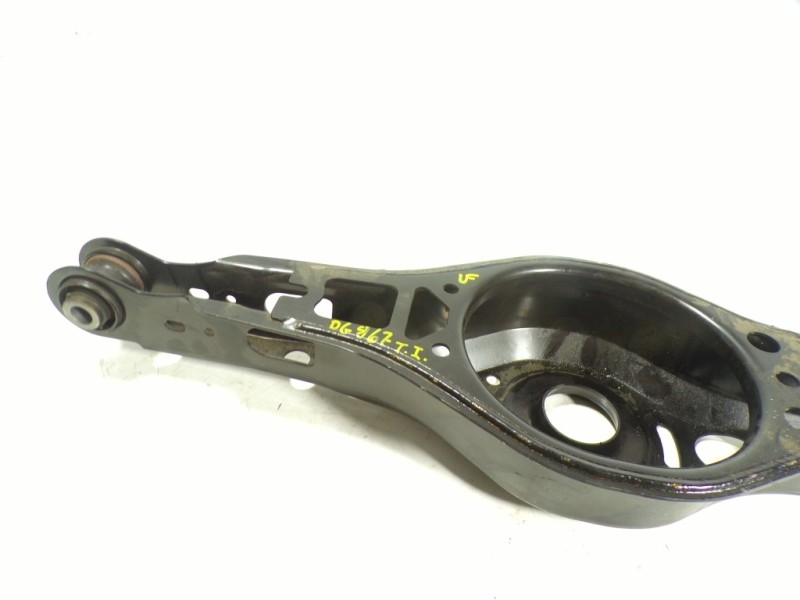 Recambio de brazo suspension inferior trasero izquierdo para lexus ux (za10) 250h referencia OEM IAM 4873047010  