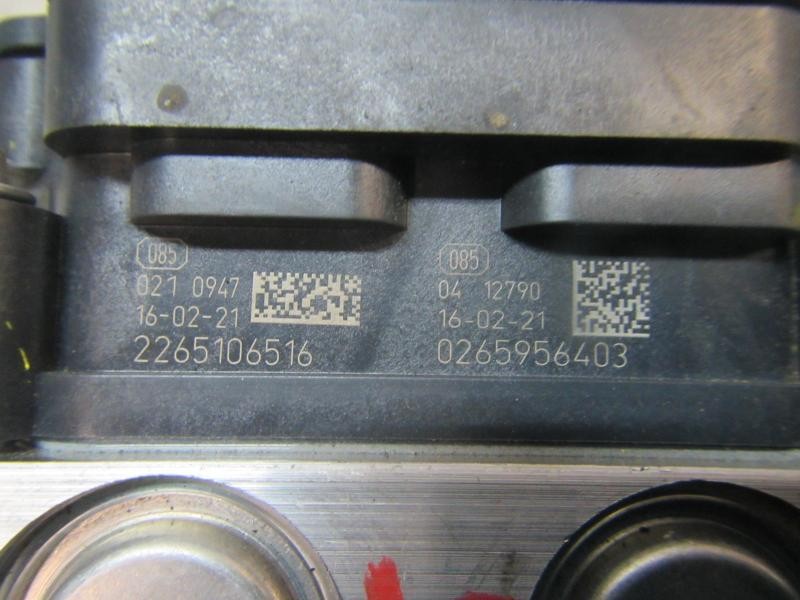 Recambio de abs para dacia sandero stepway referencia OEM IAM 476609404R 476601203R 