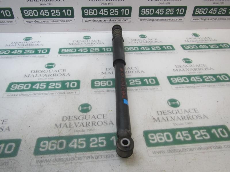 Recambio de amortiguador trasero derecho para dacia sandero stepway referencia OEM IAM 562104719R  