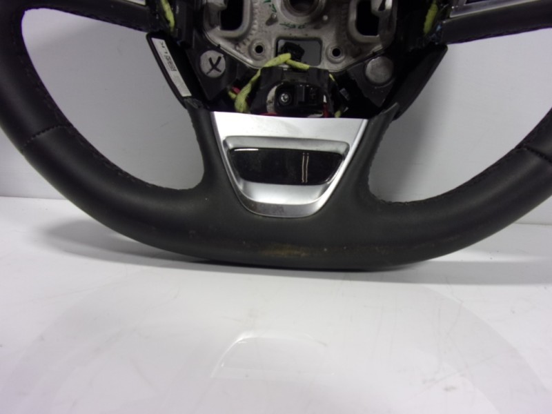 Recambio de volante para renault megane iv berlina 5p 1.3 tce cat referencia OEM IAM 484006404R 484001444R 