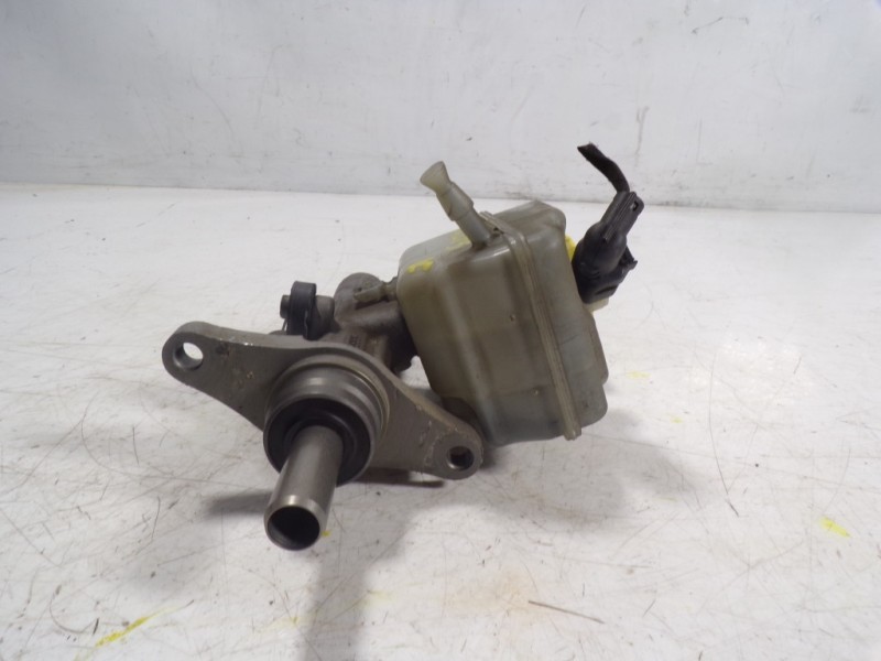 Recambio de bomba freno para audi a1 (8x) 1.6 tdi referencia OEM IAM 6R1611019A  