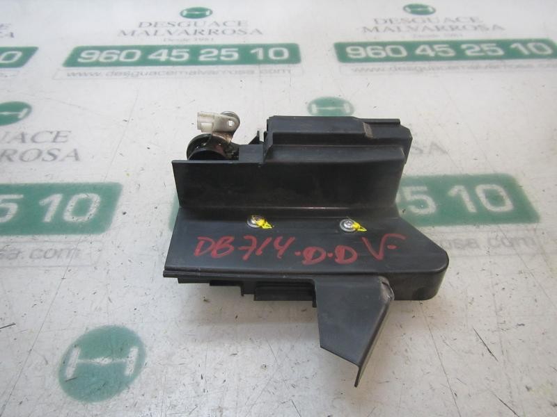 Recambio de cerradura puerta delantera derecha para dacia sandero stepway referencia OEM IAM 805026816R  