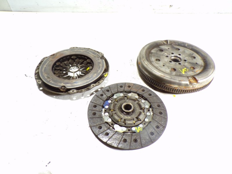 Recambio de kit embrague para seat leon (5f1) fr referencia OEM IAM 04L141015 04L141015E 