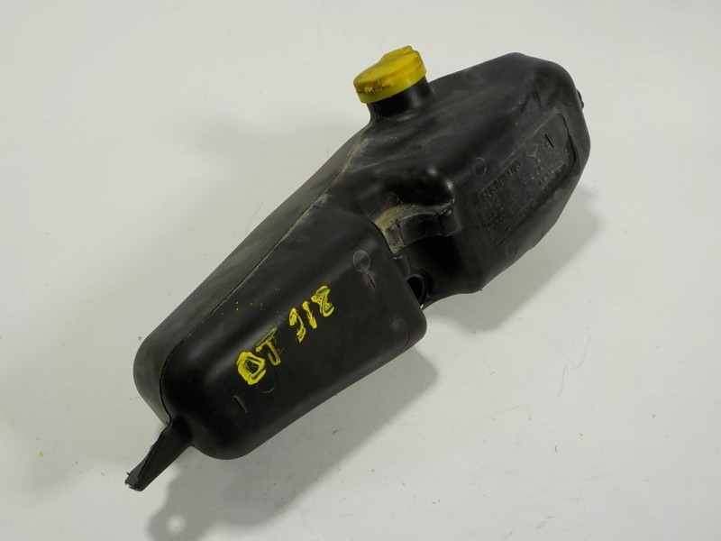 Recambio de deposito limpia para dacia sandero stepway referencia OEM IAM 289101168R 289107187R 