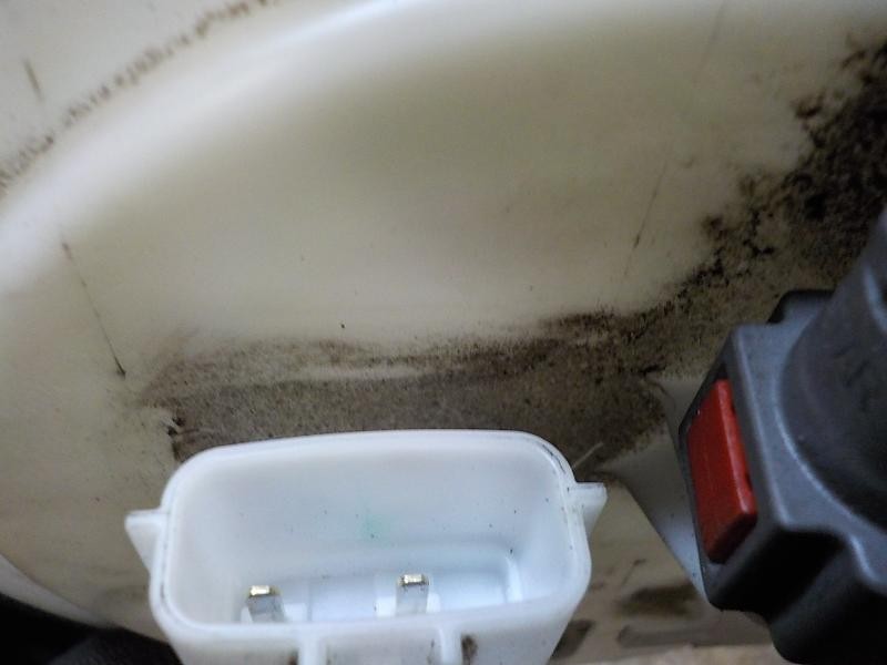 Recambio de aforador para renault fluence dynamique referencia OEM IAM 172020033R 0500207007 0500207007