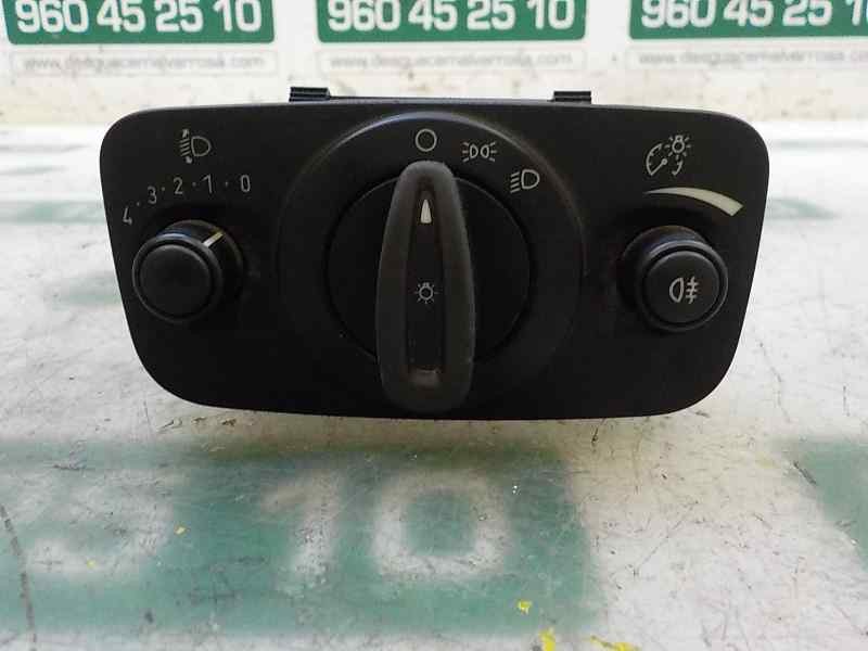 Recambio de mando luces para ford fiesta (ccn) 1.25 16v cat referencia OEM IAM 1785899  