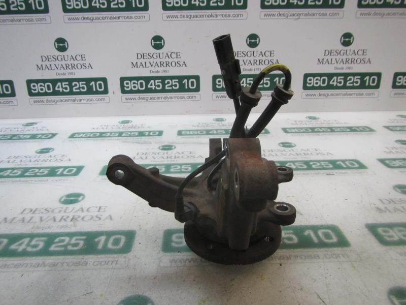 Recambio de mangueta delantera derecha para dacia sandero stepway referencia OEM IAM 400146275R  