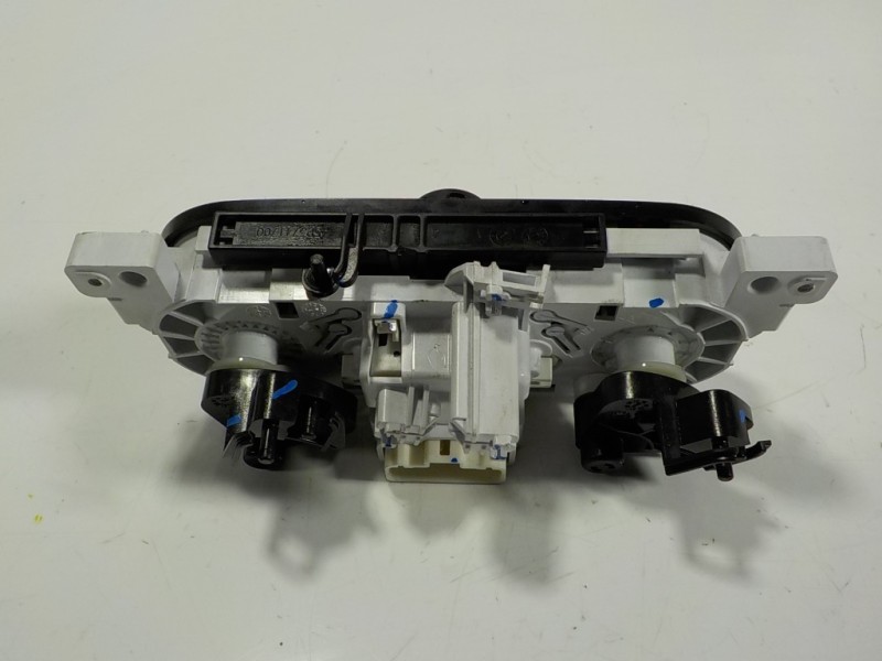 Recambio de mando calefaccion / aire acondicionado para dacia sandero stepway referencia OEM IAM 275106734R A42303400 5P3741700