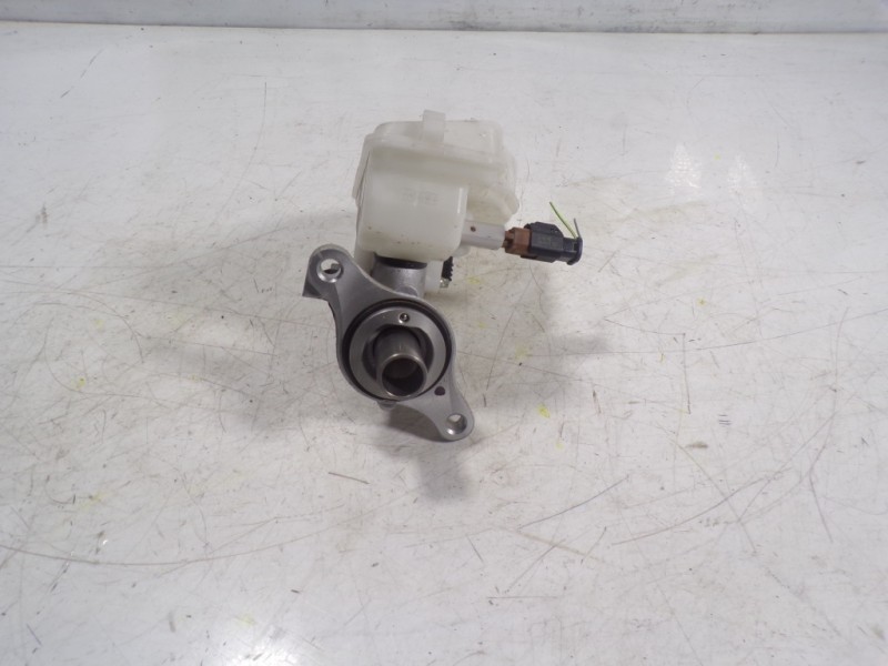 Recambio de bomba freno para citroën c3 1.2 puretech bivalent. gasolina / gpl referencia OEM IAM 4601R7  