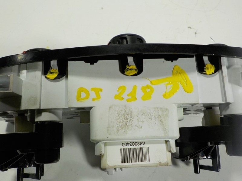 Recambio de mando calefaccion / aire acondicionado para dacia sandero stepway referencia OEM IAM 275106734R A42303400 5P3741700