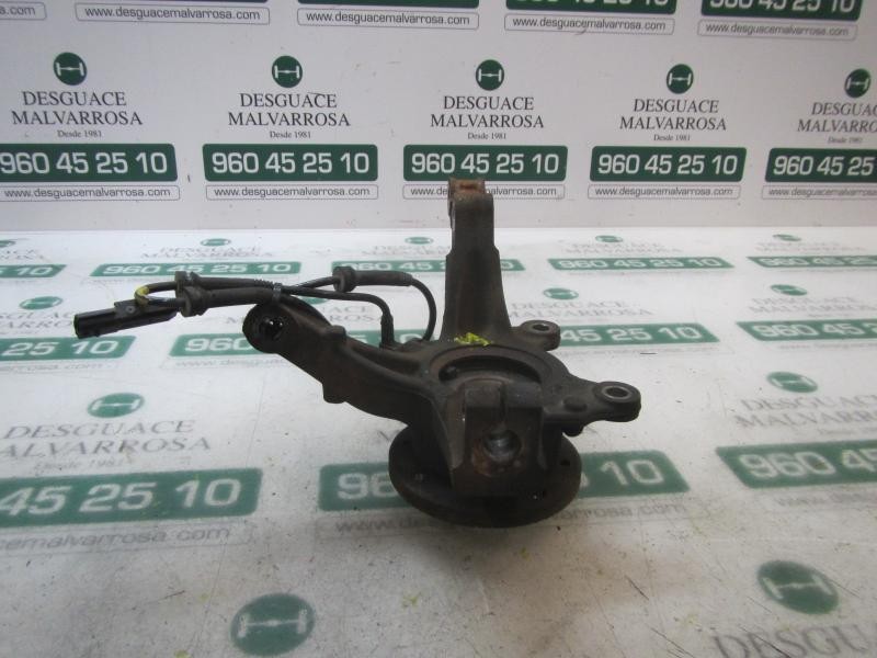 Recambio de mangueta delantera izquierda para dacia sandero stepway referencia OEM IAM 400151018R  