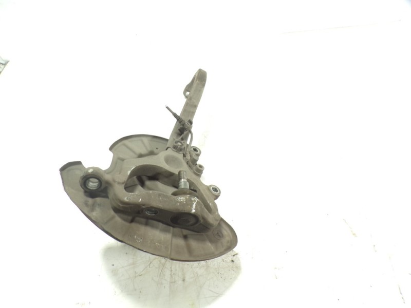 Recambio de mangueta delantera derecha para mercedes-benz clase cl (w215) coupe 500 (215.375) referencia OEM IAM A2203300120  