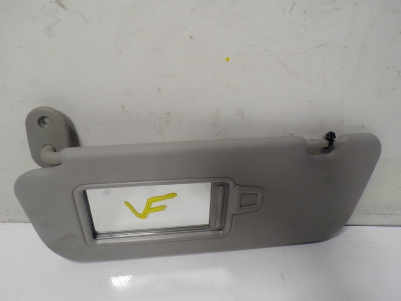 Recambio de parasol izquierdo para kia rio (yb) 1.0 tgdi cat referencia OEM IAM 85210H8060BF3  