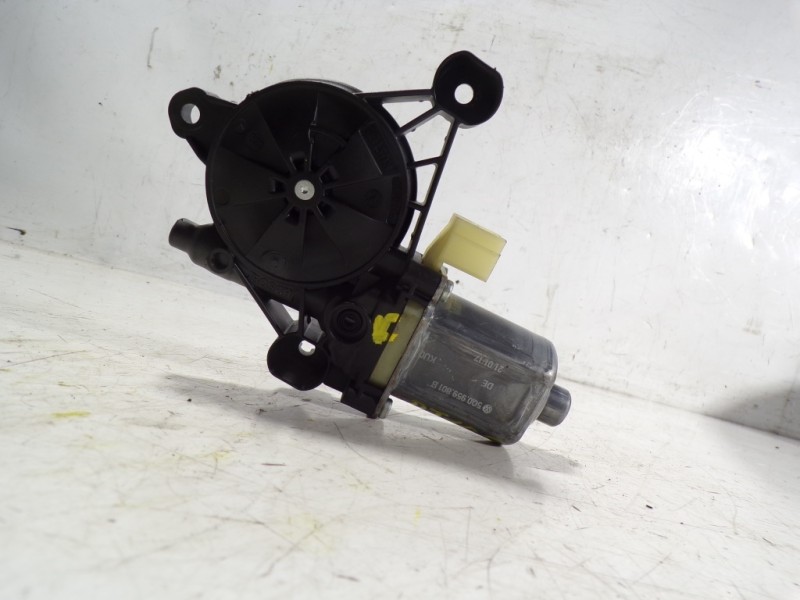 Recambio de motor elevalunas delantero izquierdo para seat leon (5f1) fr referencia OEM IAM 5Q0959801B 5Q0959801B 0130822717