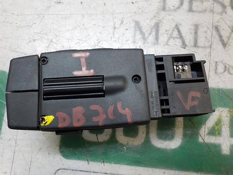 Recambio de modulo electronico para dacia sandero stepway referencia OEM IAM 8200950420 8200850420 