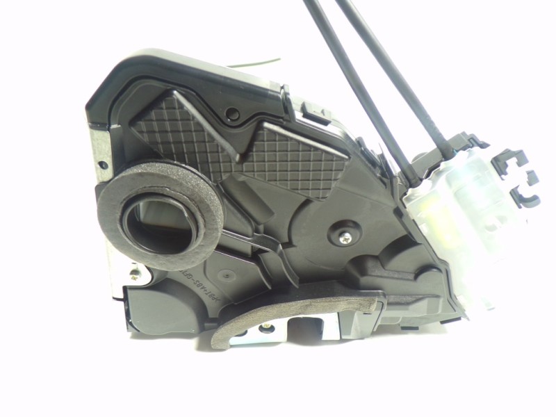 Recambio de cerradura puerta delantera izquierda para lexus ux (za10) 250h referencia OEM IAM 6904076041 BE0100616 BE0100616