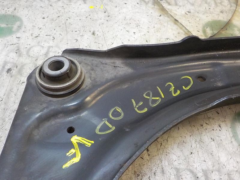 Recambio de brazo suspension inferior delantero derecho para renault fluence dynamique referencia OEM IAM 545008682R  