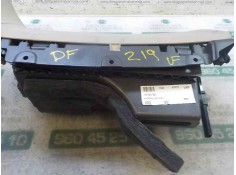 Recambio de guantera para opel insignia berlina 2.0 16v cdti referencia OEM IAM 13308551   2