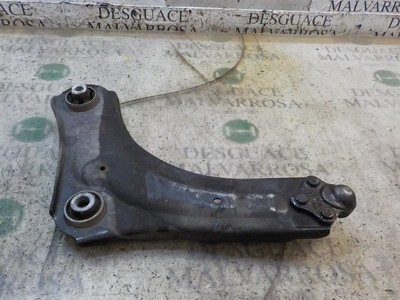 Recambio de brazo suspension inferior delantero derecho para renault fluence dynamique referencia OEM IAM 545008682R  