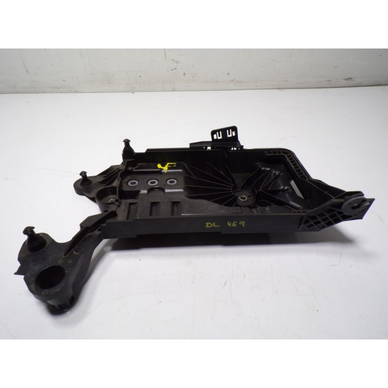 Recambio de moldura para seat leon sportstourer (kl8) 2.0 tdi referencia OEM IAM 5WA915331 5WA915331 