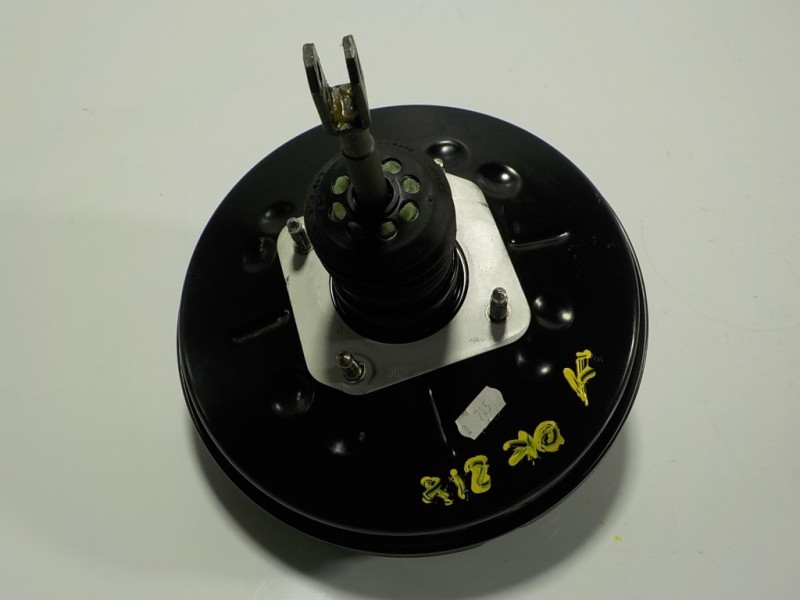 Recambio de servofreno para dacia sandero stepway referencia OEM IAM 472107479R 472103298R 