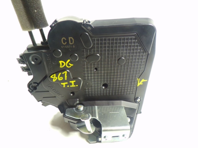 Recambio de cerradura puerta trasera izquierda para lexus ux (za10) 250h referencia OEM IAM 6906076021 CD0100718 CD0100718