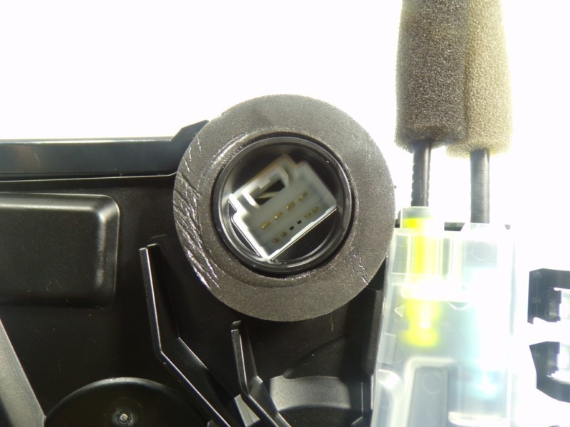 Recambio de cerradura puerta trasera izquierda para lexus ux (za10) 250h referencia OEM IAM 6906076021 CD0100718 CD0100718