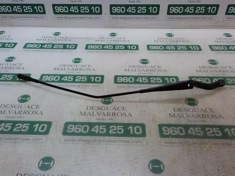 Recambio de brazo limpia delantero derecho para opel corsa e selective referencia OEM IAM 13284134  