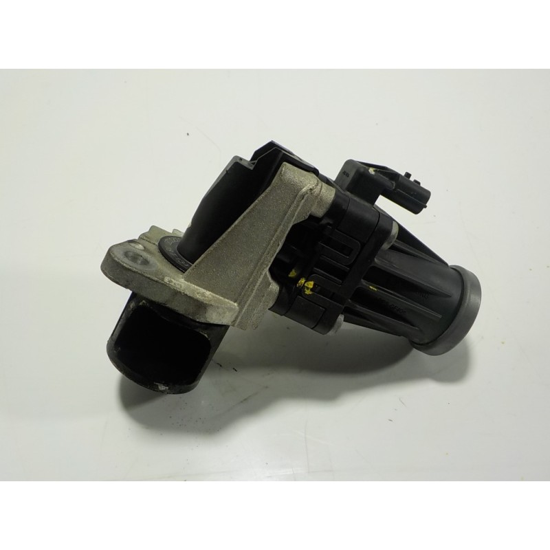 Recambio de valvula egr para dacia sandero stepway referencia OEM IAM 147107172R 7172RB6698 H8201411538