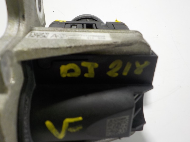 Recambio de valvula egr para dacia sandero stepway referencia OEM IAM 147107172R 7172RB6698 H8201411538