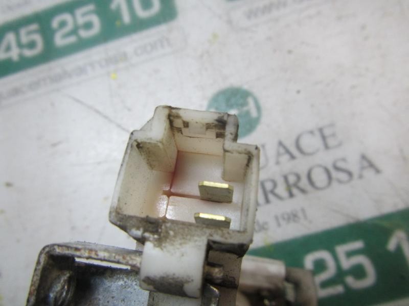 Recambio de cerradura puerta delantera derecha para nissan terrano/terrano.ii (r20) 2.7 turbodiesel referencia OEM IAM   