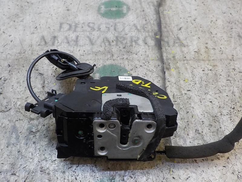 Recambio de cerradura puerta trasera derecha para renault fluence dynamique referencia OEM IAM 825020019R  