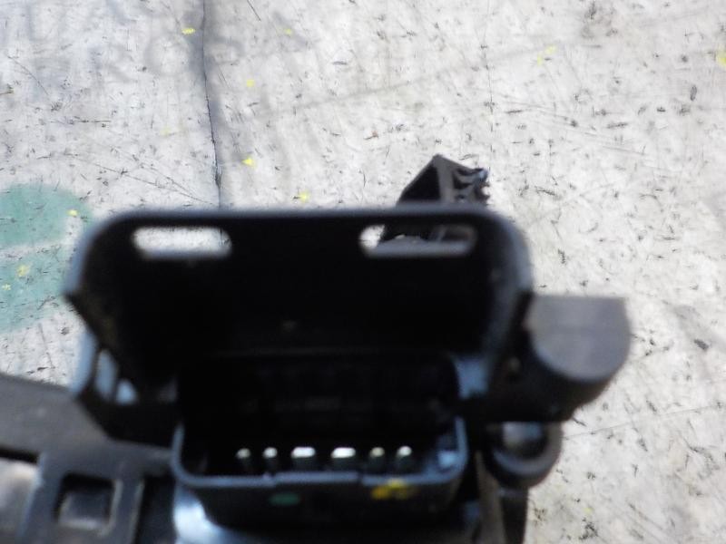 Recambio de cerradura puerta trasera izquierda para renault fluence dynamique referencia OEM IAM 825030019R  