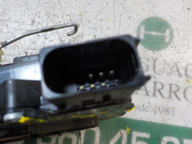 Recambio de cerradura puerta trasera derecha para opel corsa e selective referencia OEM IAM 13431845 13431845 