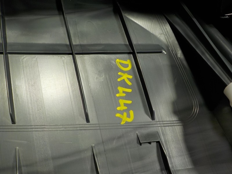 Recambio de salpicadero para toyota rav4 hybrid 4x2 advance referencia OEM IAM 554014201020  TG17B02001