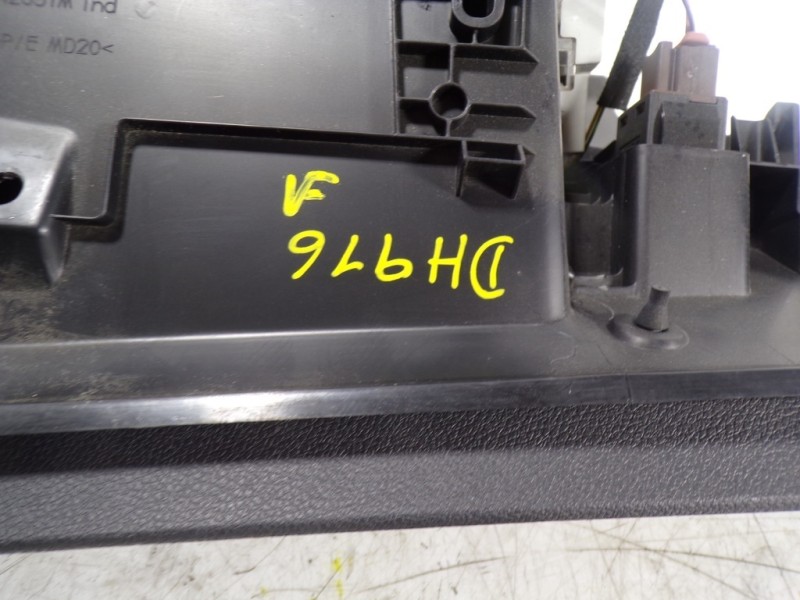 Recambio de guantera para peugeot 508 gt referencia OEM IAM 825283  