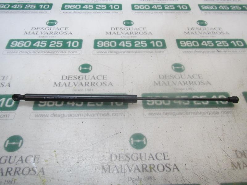 Recambio de amortiguador capot para dacia sandero stepway referencia OEM IAM 654713274R  